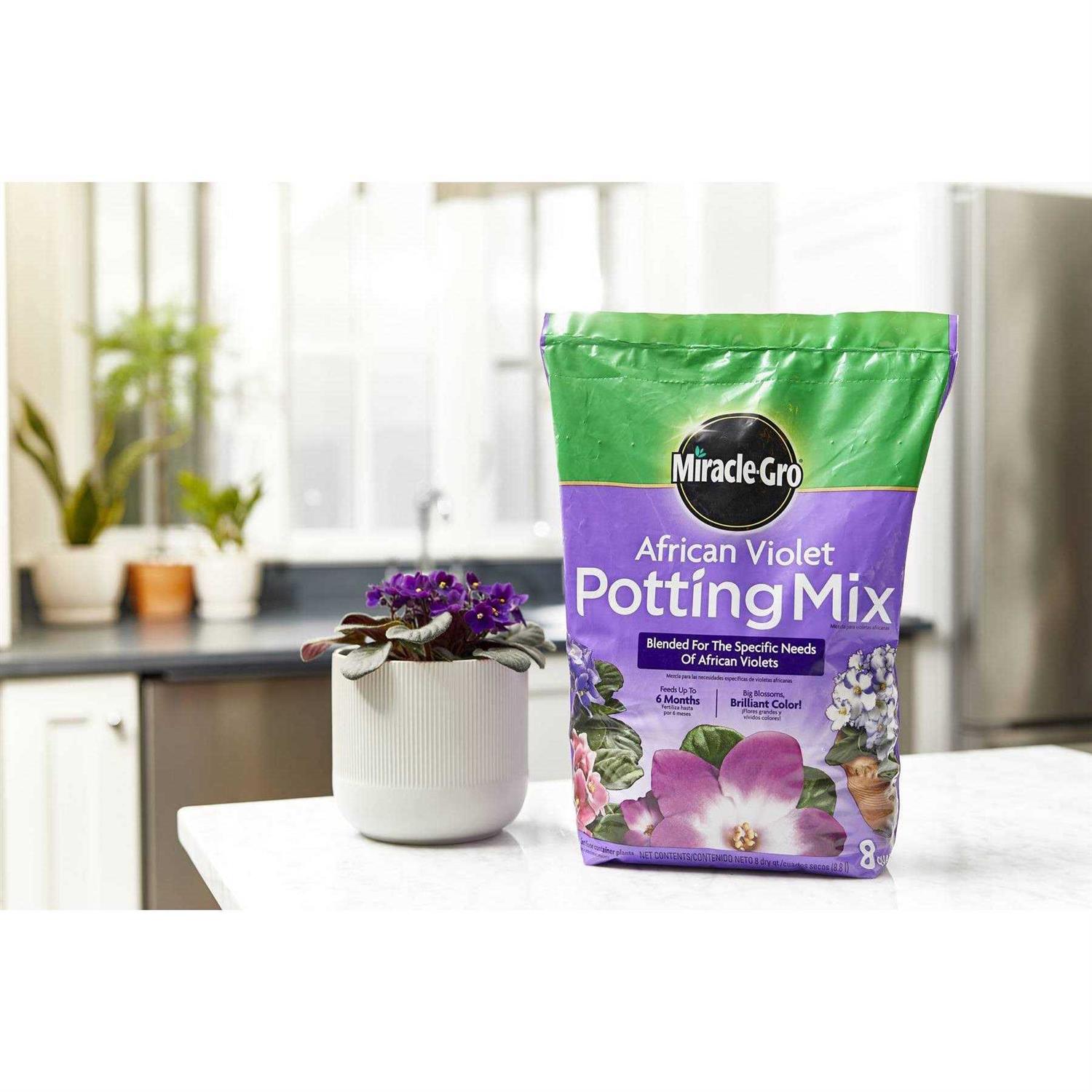 Miracle Gro Potting Mix - Image 3