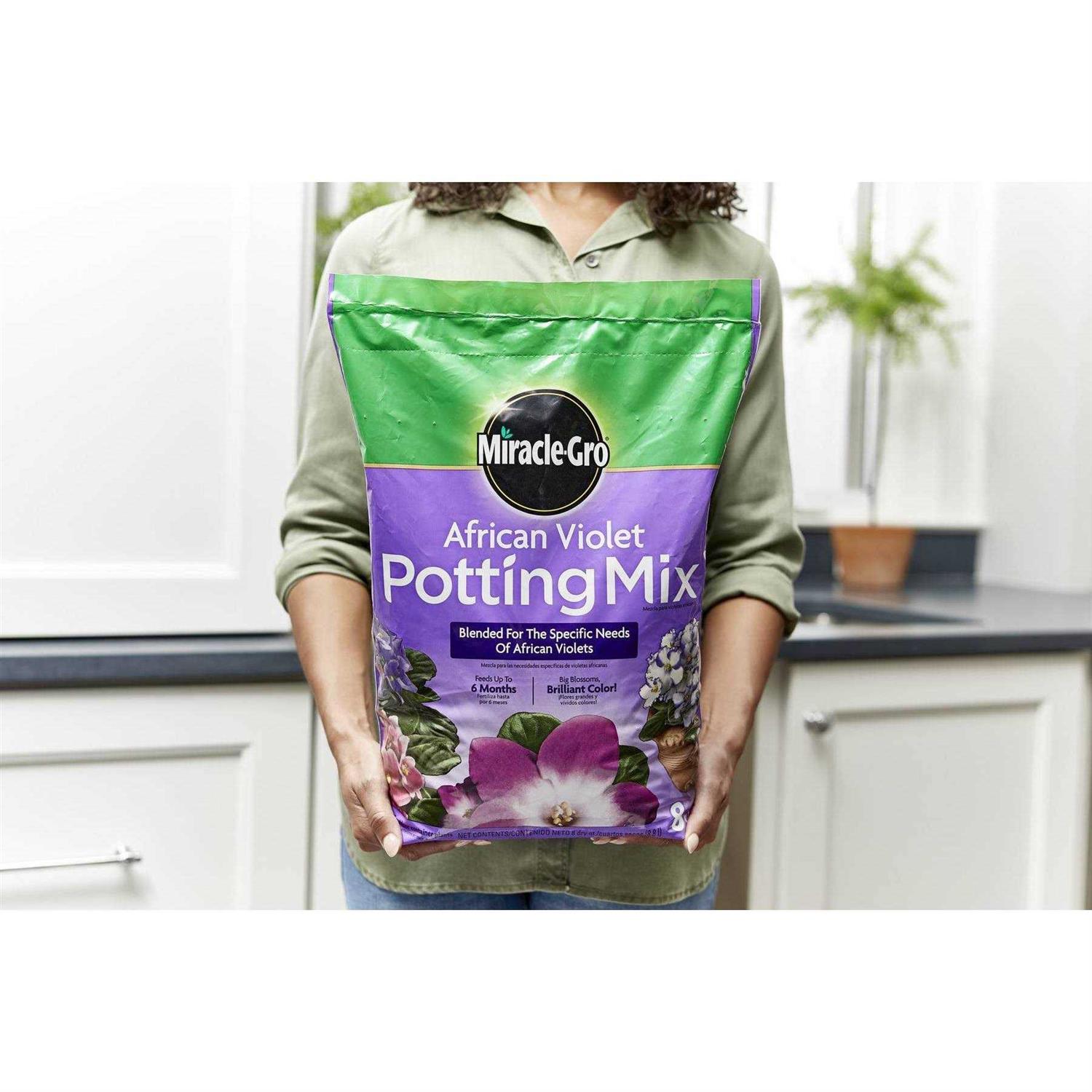 Miracle Gro Potting Mix - Image 4