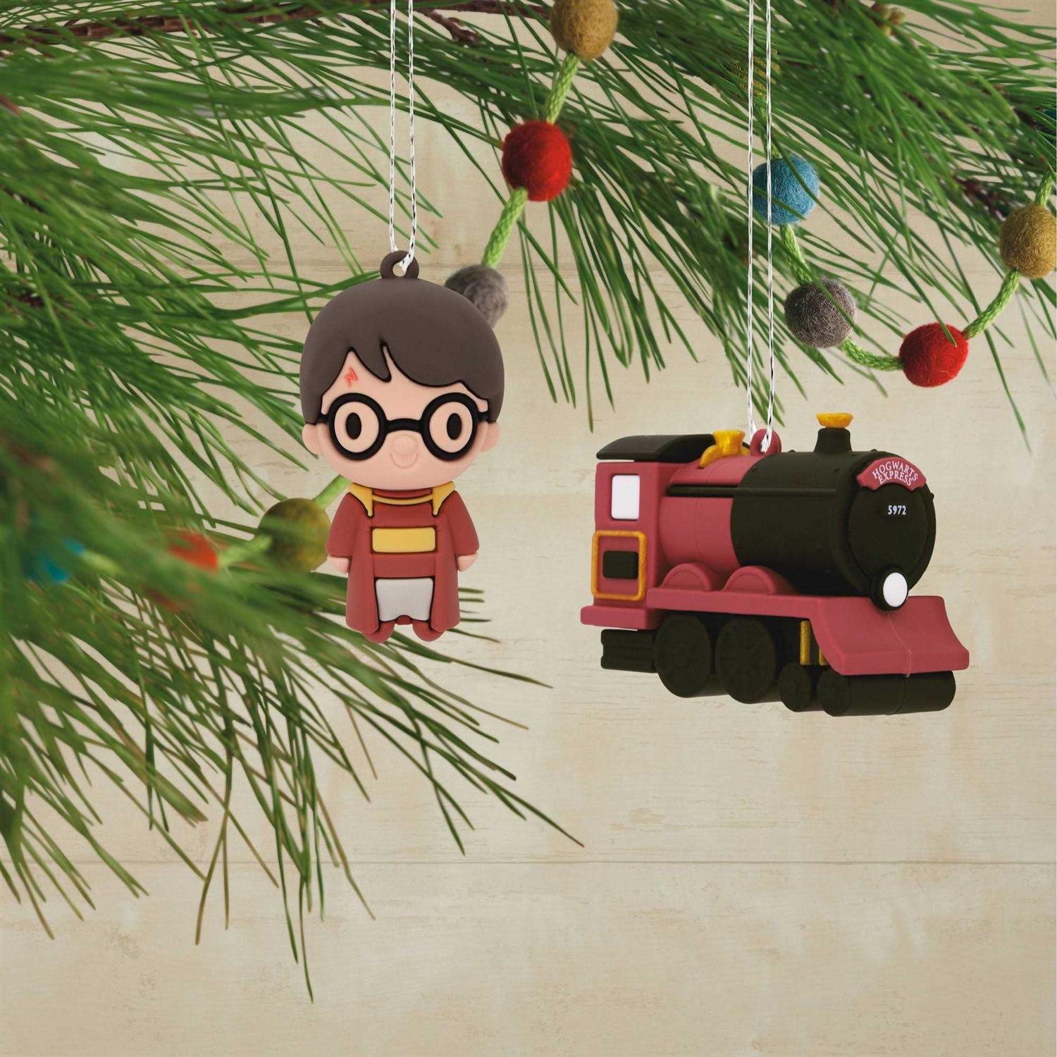 Hallmark Harry Potter Decoupage Christmas Ornament - Image 4